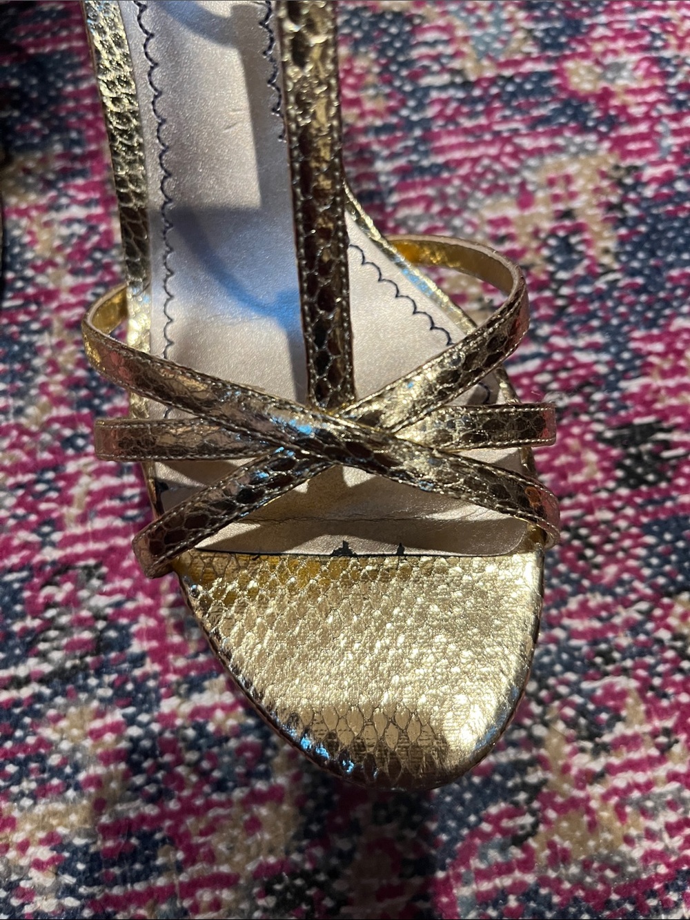 Shoes - Picture 7 of 8